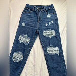 SHEIN EZwear Ripped Frayed Tapered Jeans